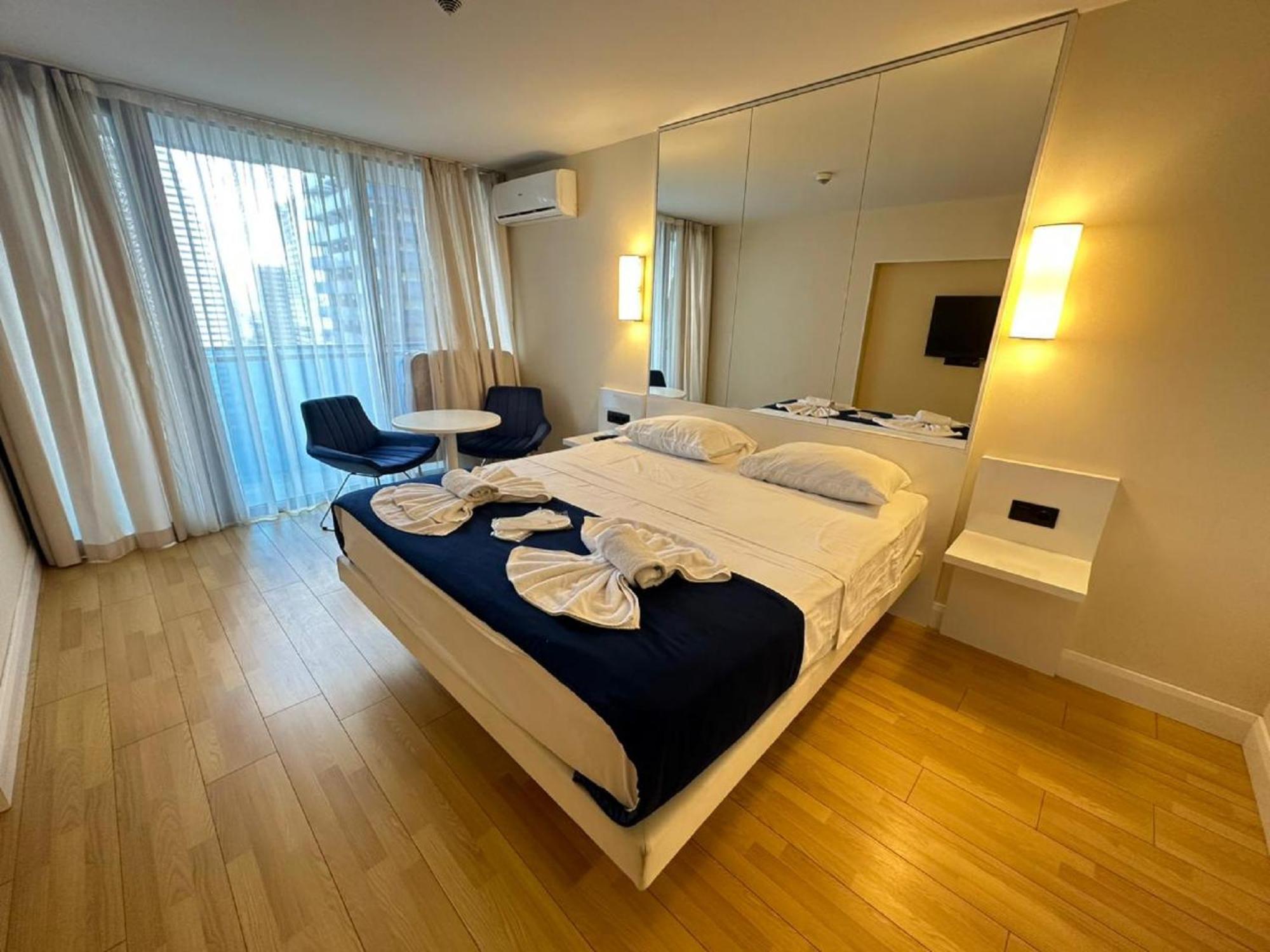 Holiday Point Orbi City Batumi Eksteriør bilde