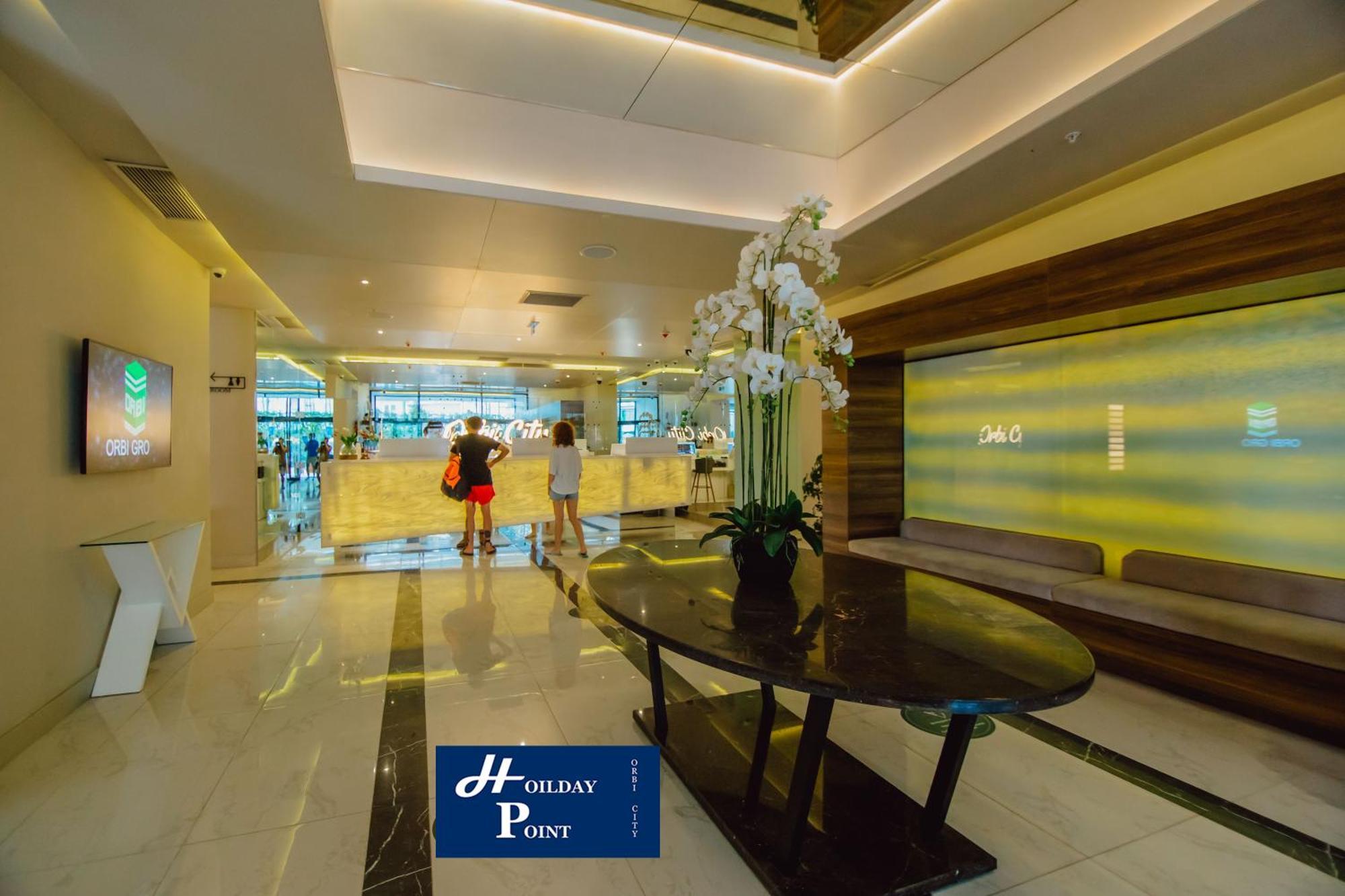 Holiday Point Orbi City Batumi Eksteriør bilde