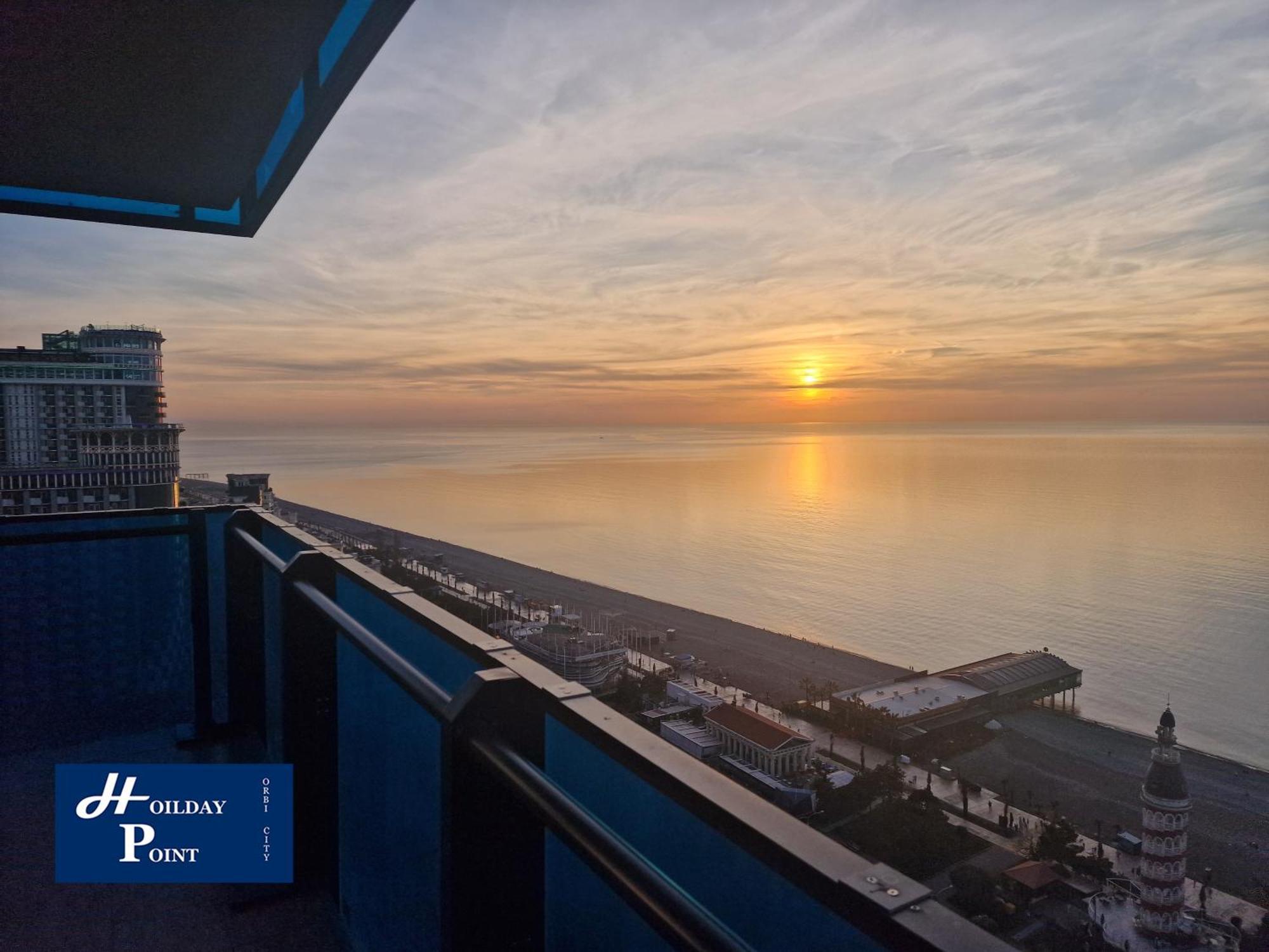 Holiday Point Orbi City Batumi Eksteriør bilde